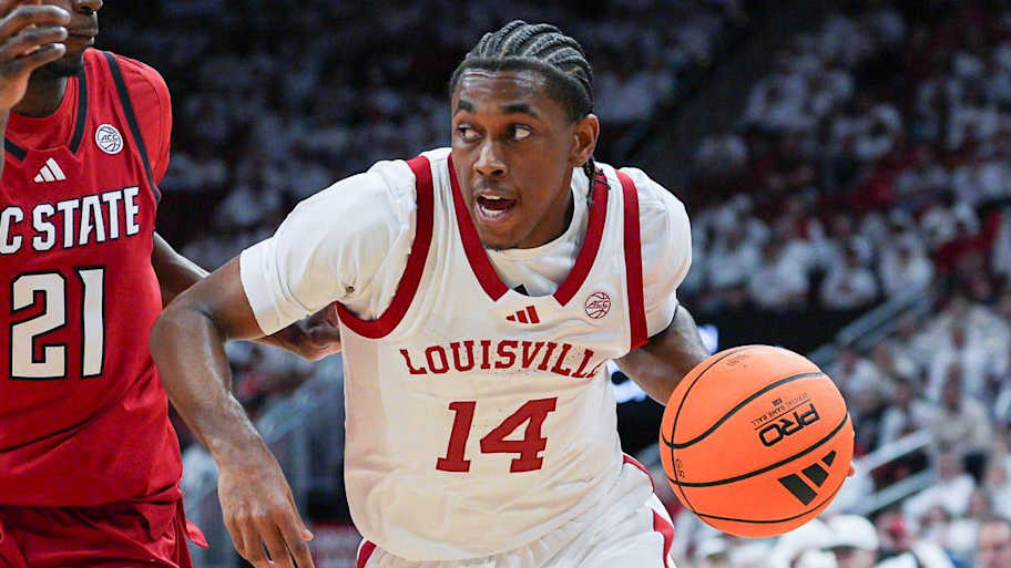 Louisville men's basketball rises in week 15 of AP Top 25