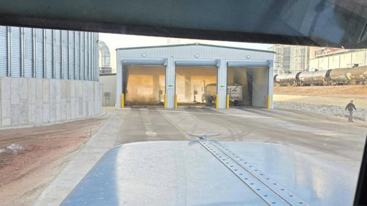 Explosion reported at facility near Marcus, no major injuries