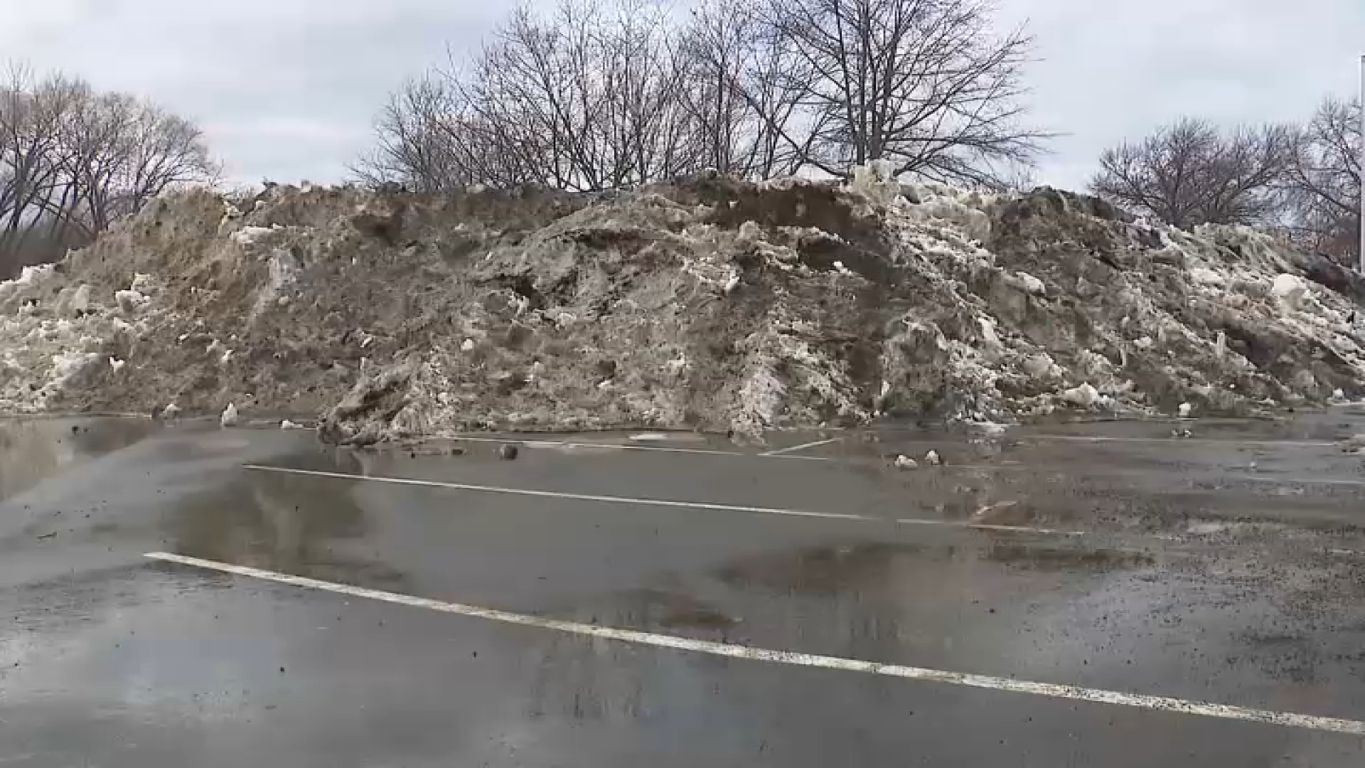 As snow melts, pollutants in runoff raise concerns
