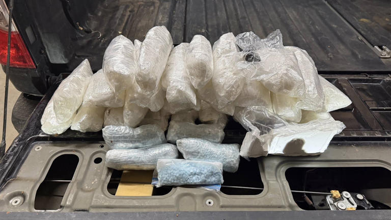 2 arrested after deputies find drugs during traffic stop in Utah