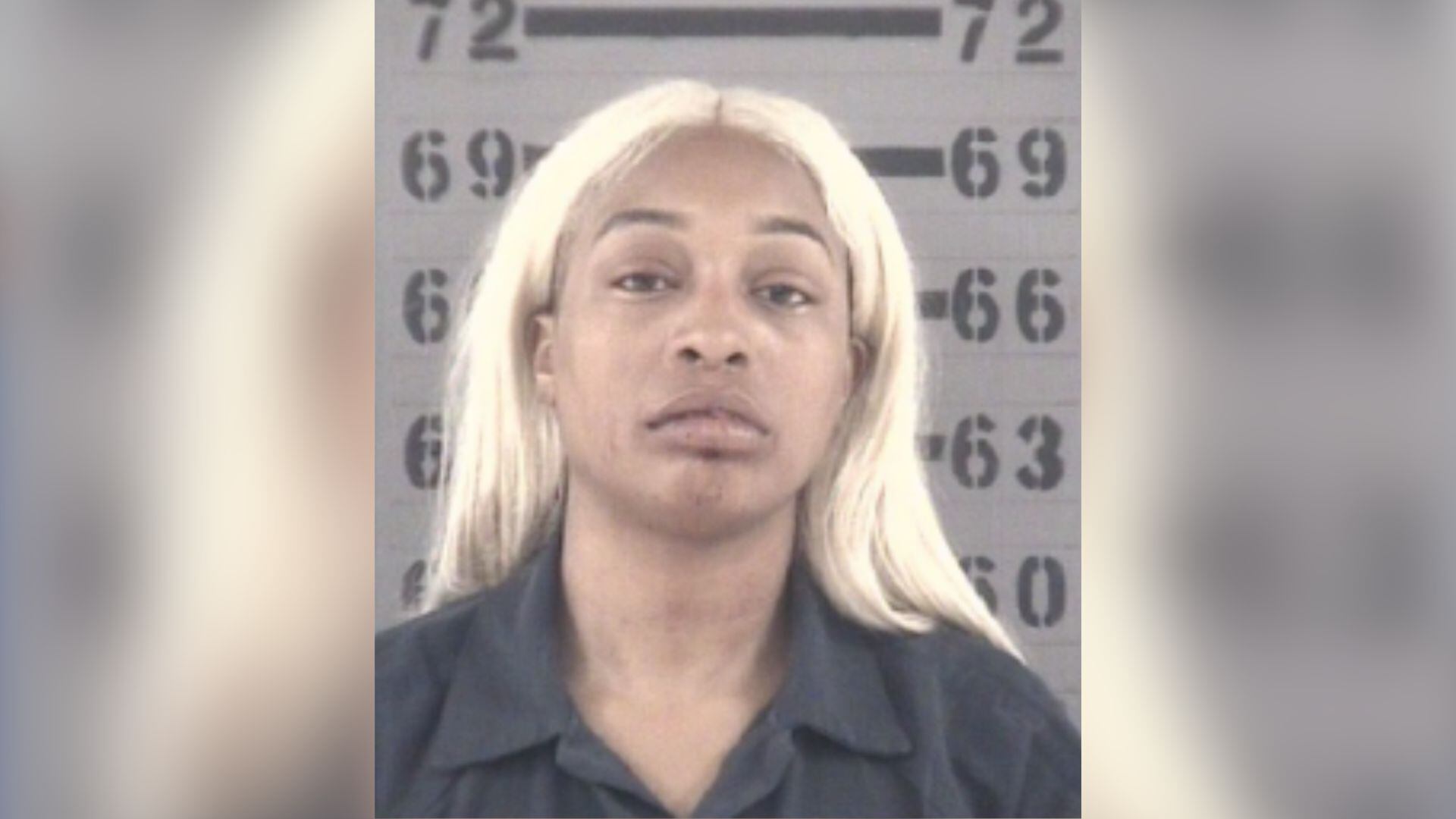 Trial begins for Dougherty Co. woman accused of stabbing boyfriend in ...