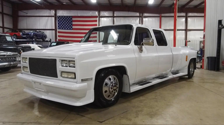 Which Chevy trucks came with a 454 V8 engine?
