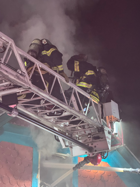 Springfield crews put out residential fire on Andrew Street