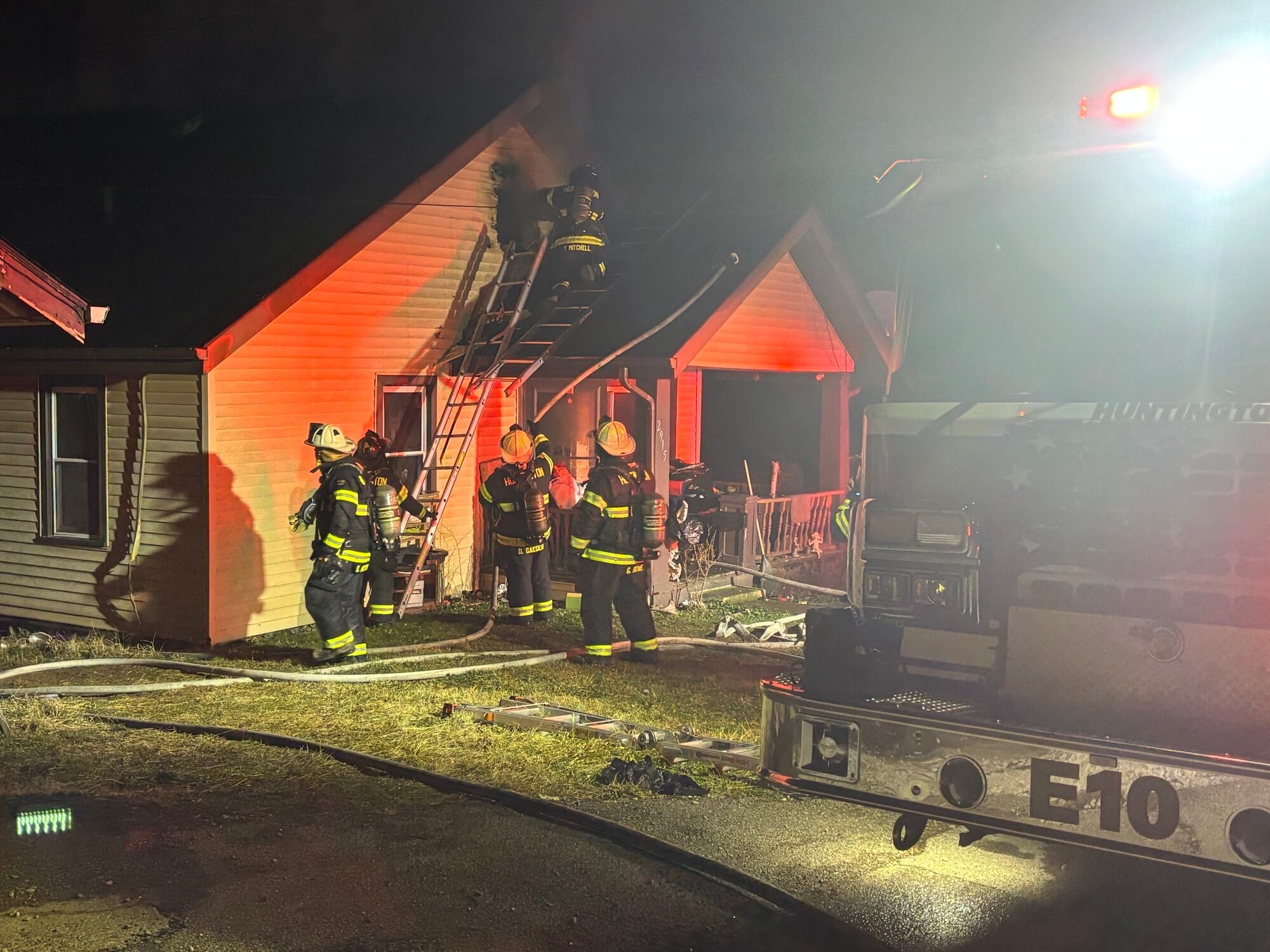 Fire damages home in Huntington