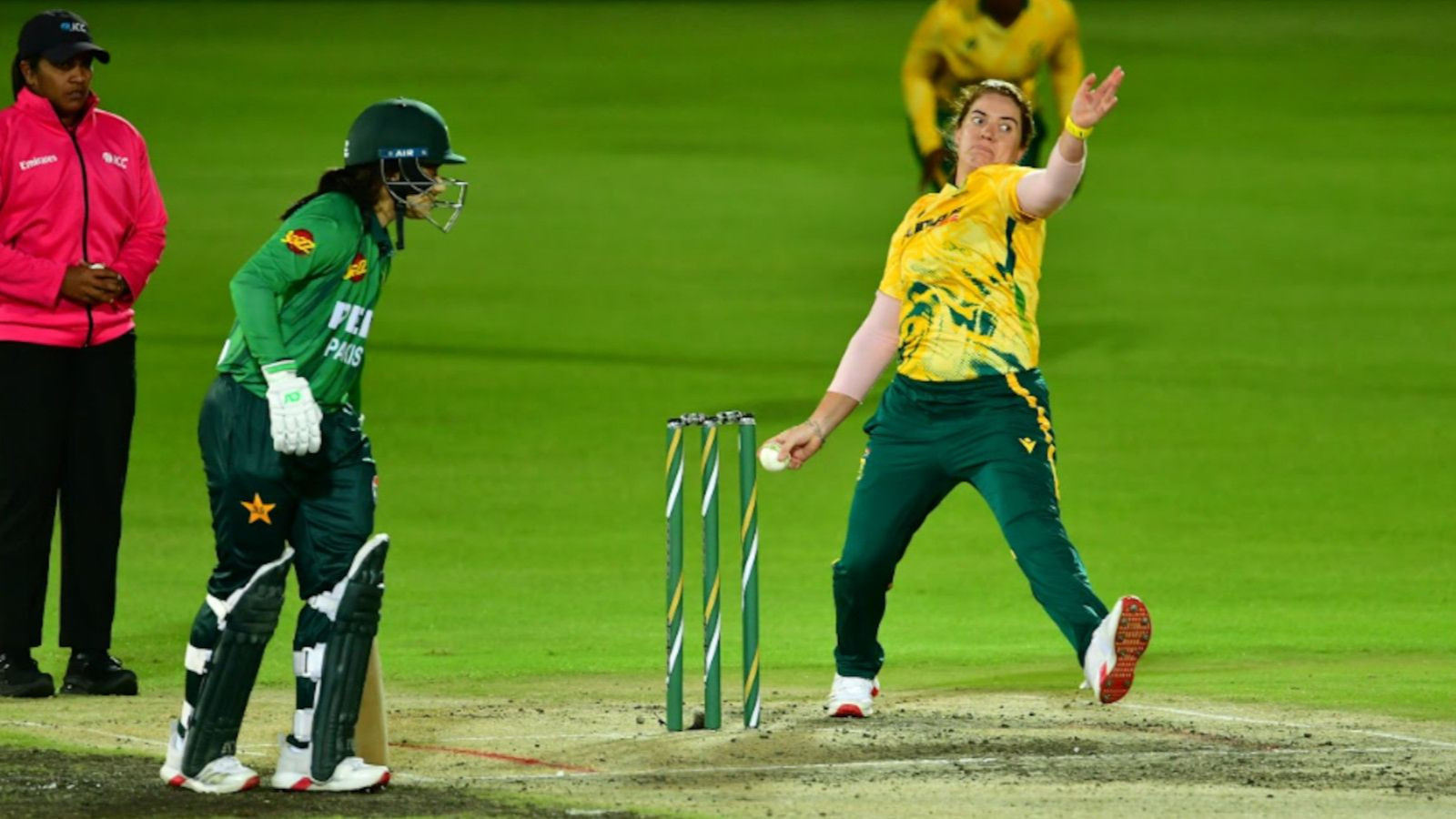 Proteas women collapse to 53-run defeat in third T20I against gutsy ...
