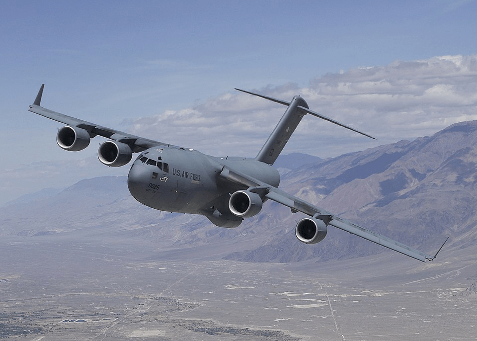 The first C-17 flight carrying a mini nuclear reactor signals a new ...