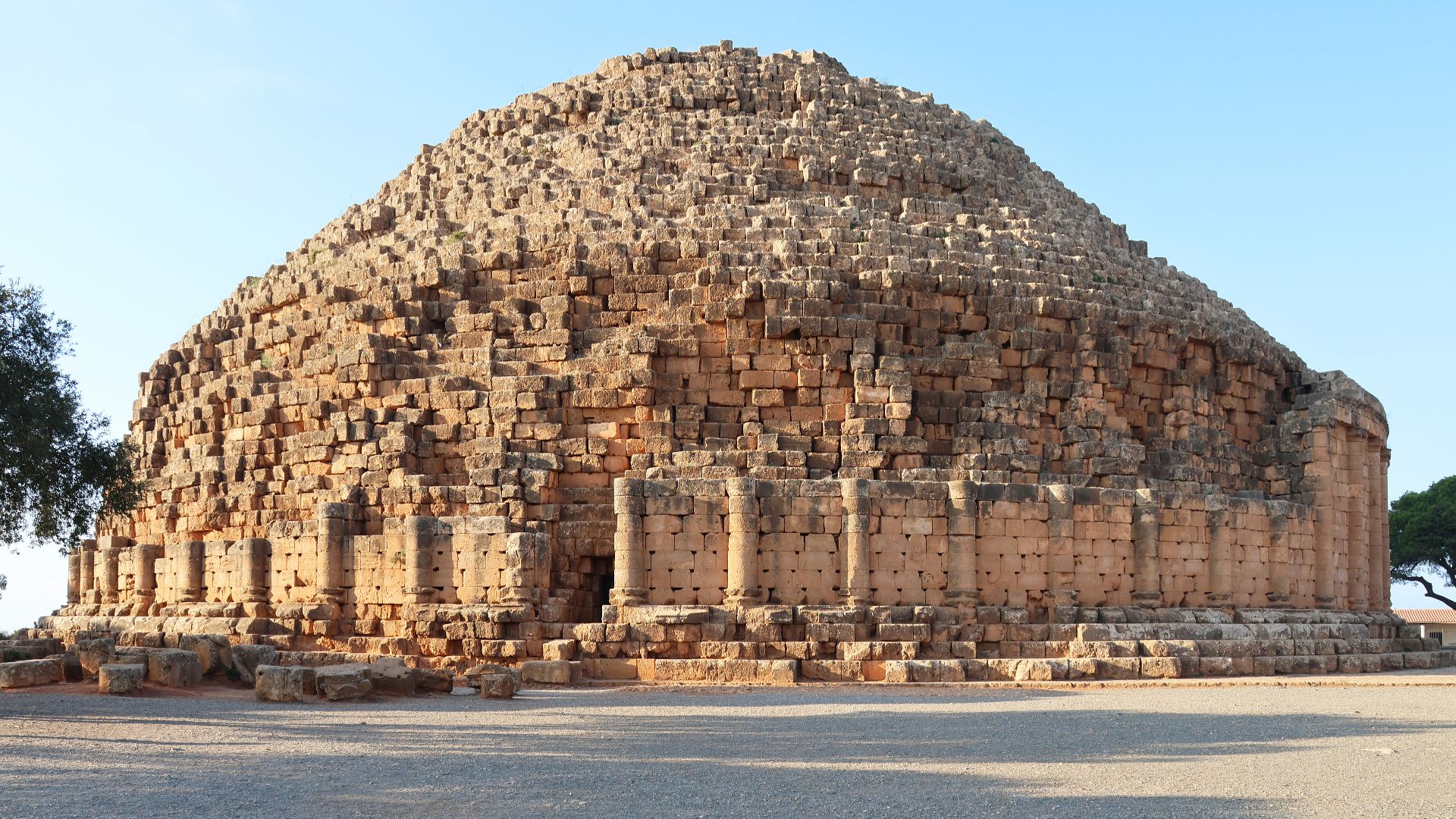 The Qabr-er-Rumia tomb near Kolea, Algeria—believed to hold Cleopatra ...