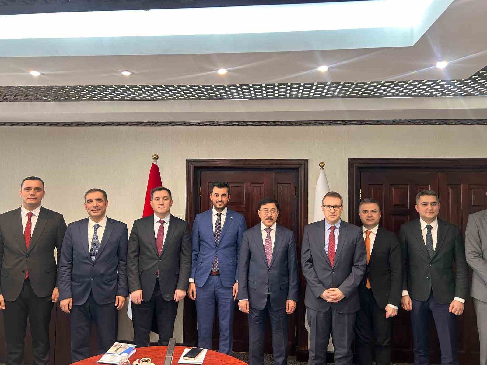 DEİK/Türkiye-Irak İş Konseyi Başkanı Halit Acar, Irak Merkez Bankası ...