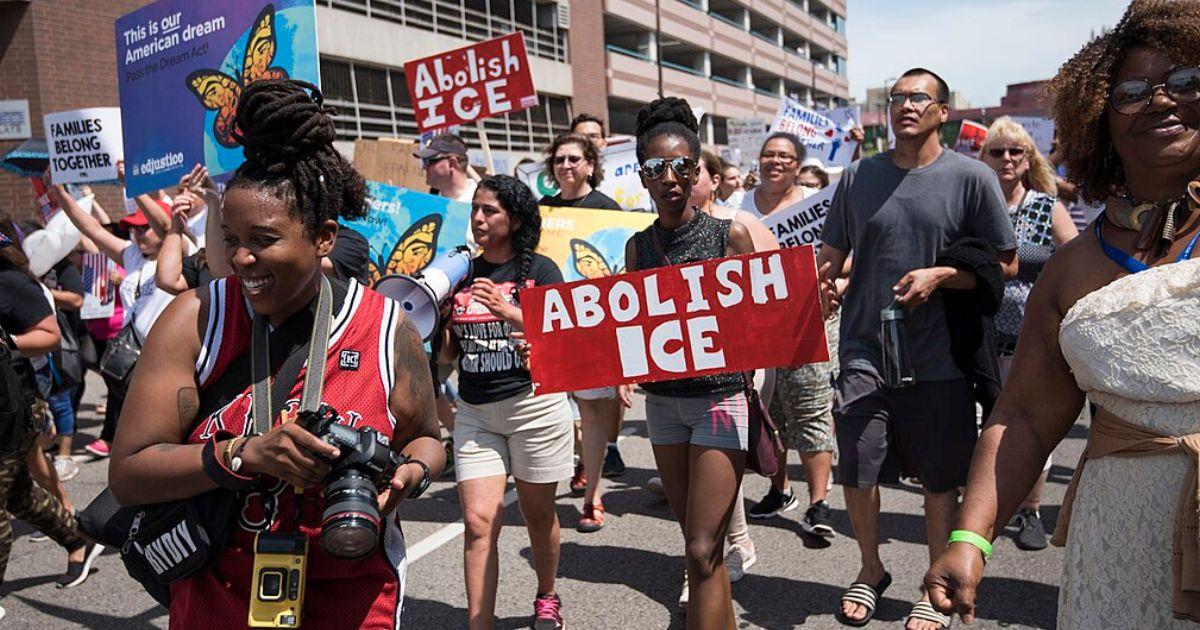 ICE cracks down on legal observers following agents during enforcement ...