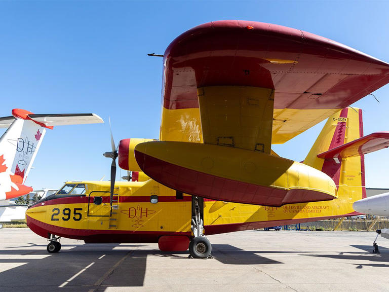 Varcoe: Alberta announces $400M deal to buy water bombers from De ...