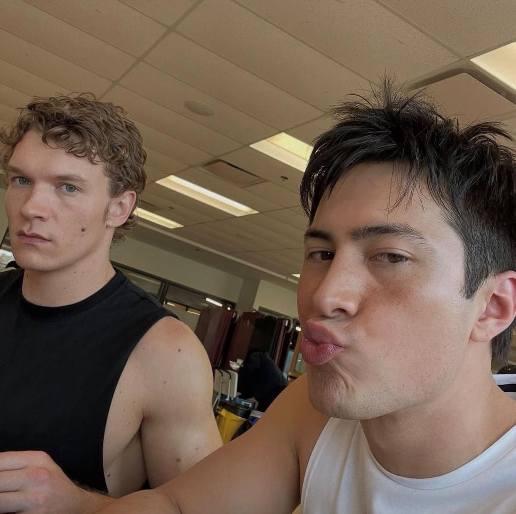 Hudson Williams y Connor Storrie y el fenómeno 'Heated Rivalry': de ...