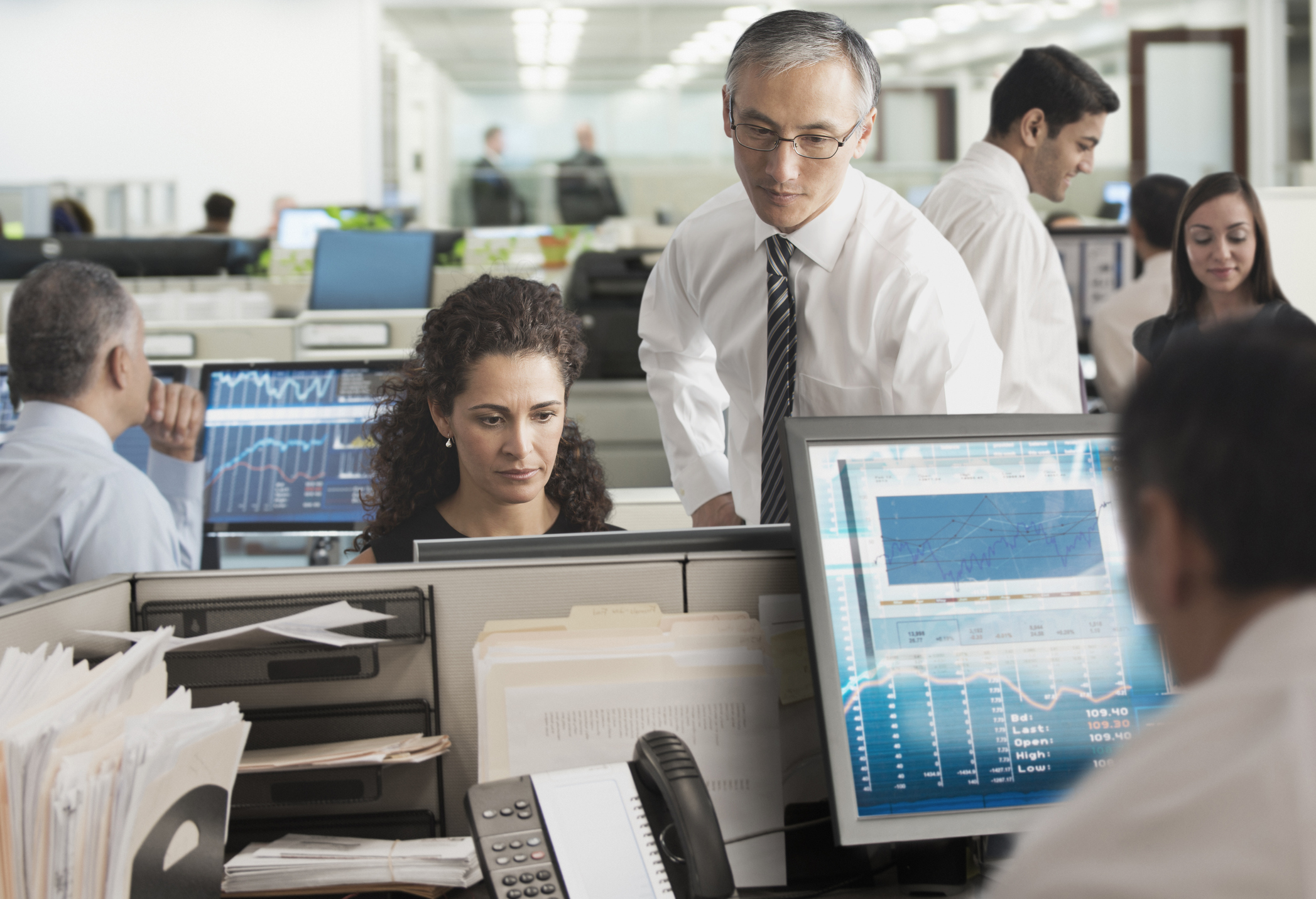 2 brilliant growth stocks to buy now and hold for the long term