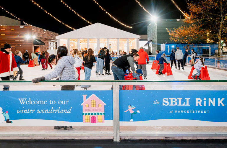 Here are seven places to ice skate in Massachusetts this winter