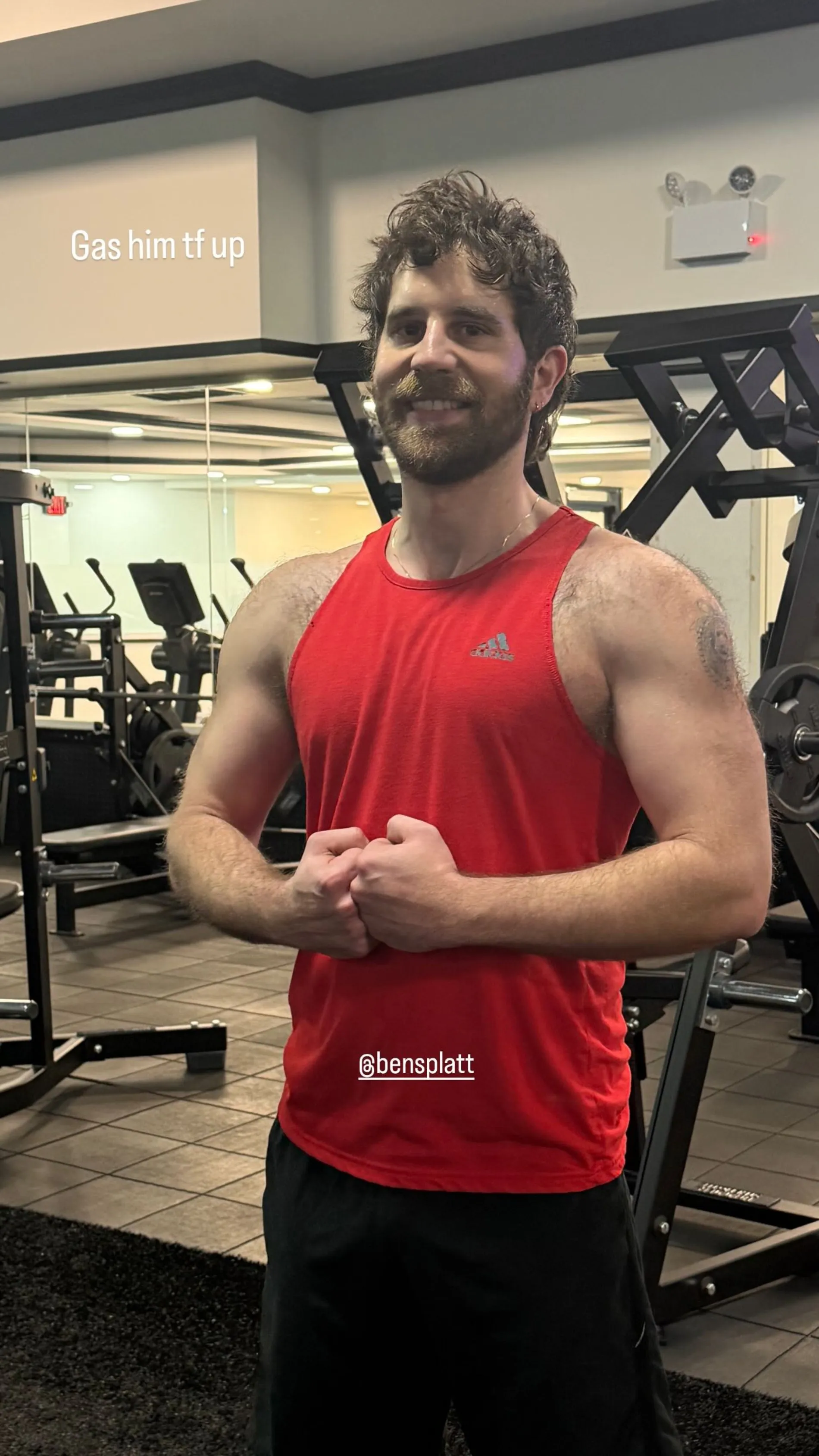 Ben Platt amazes fans with 'ripped' transformation in beefy gym snap