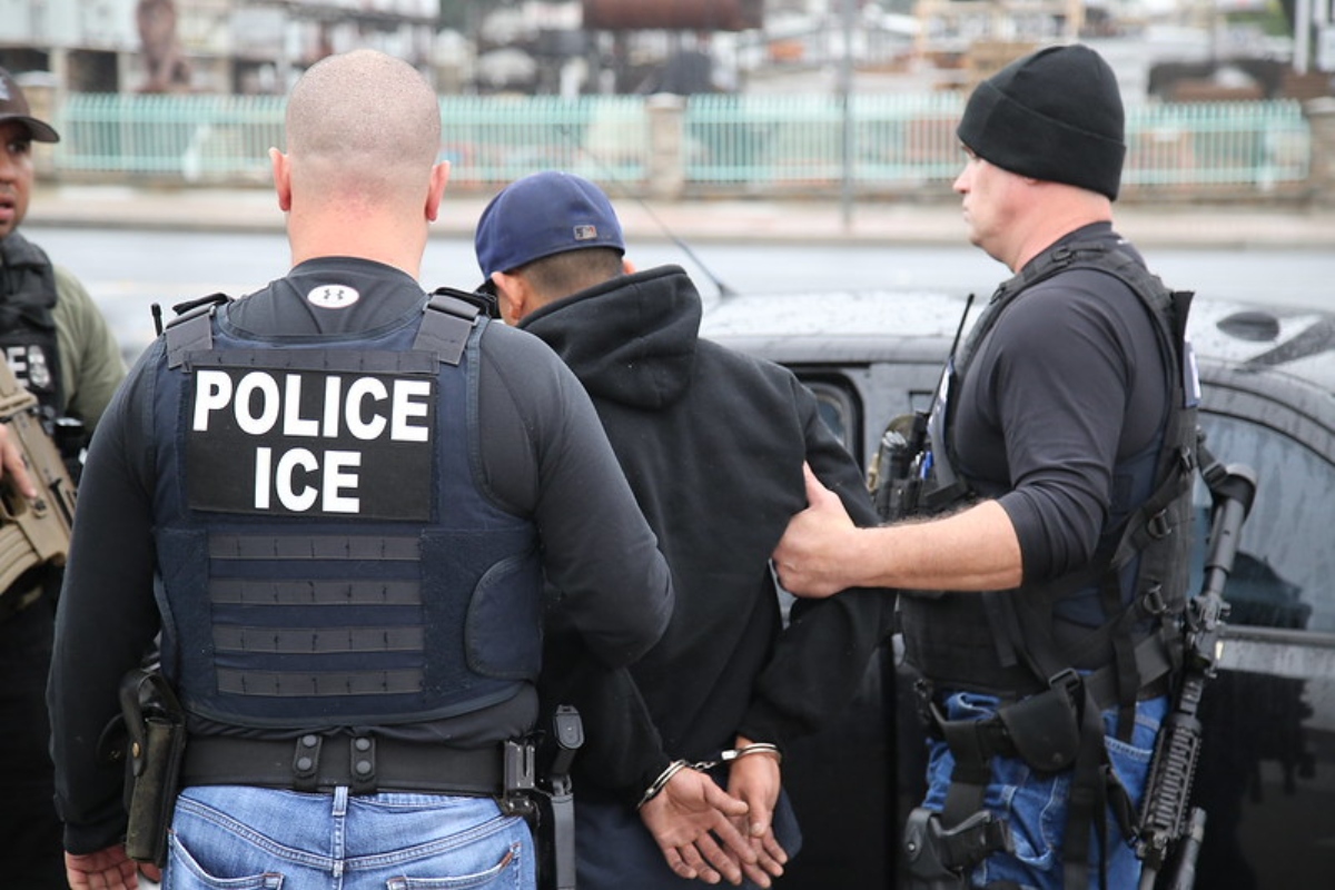 Qué hacer si ICE te detiene: guía esencial para inmigrantes en EE.UU.