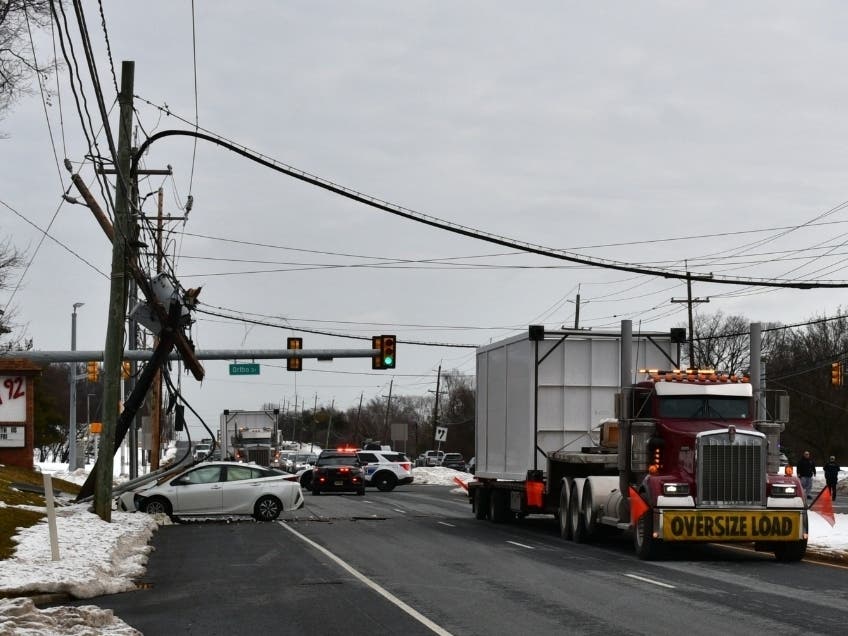 Route 202 lane closures continue after driver suffers medical episode ...