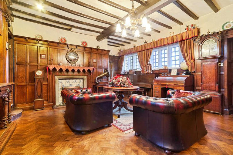Beautiful six-bedroom mansion in Yorkshire on sale for £1.15m – and it ...