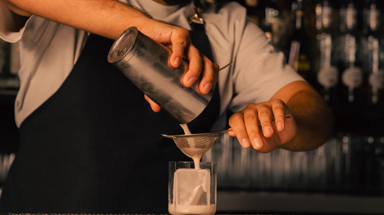 10 unwritten rules to know before visiting a speakeasy bar
