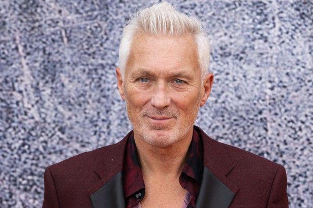 Martin Kemp es rescatado tras averiarse el ascensor de una discoteca antes de la actuación del DJ.