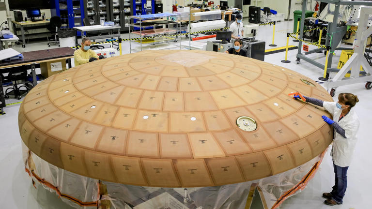 The Artemis 1 moon mission had a heat shield issue. Here’s why NASA ...