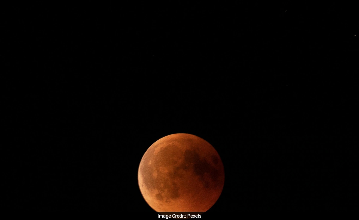 Total lunar eclipse 2026: Date, time, and where the 'blood moon' will ...