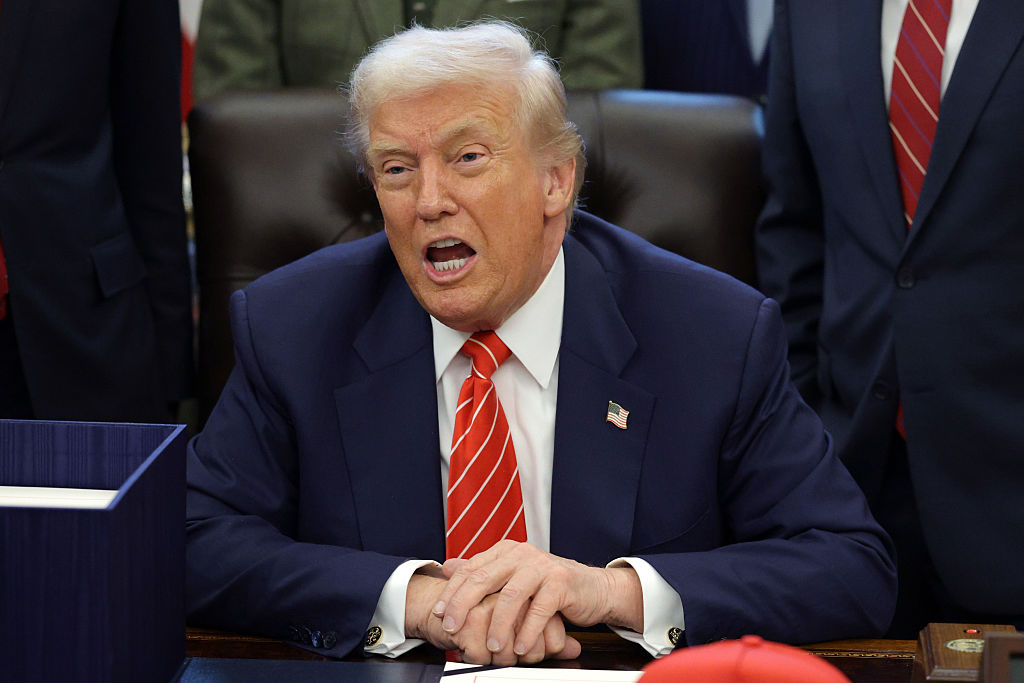 Trump warns: US is ready to intervene in Iran if Tehran does not quell ...