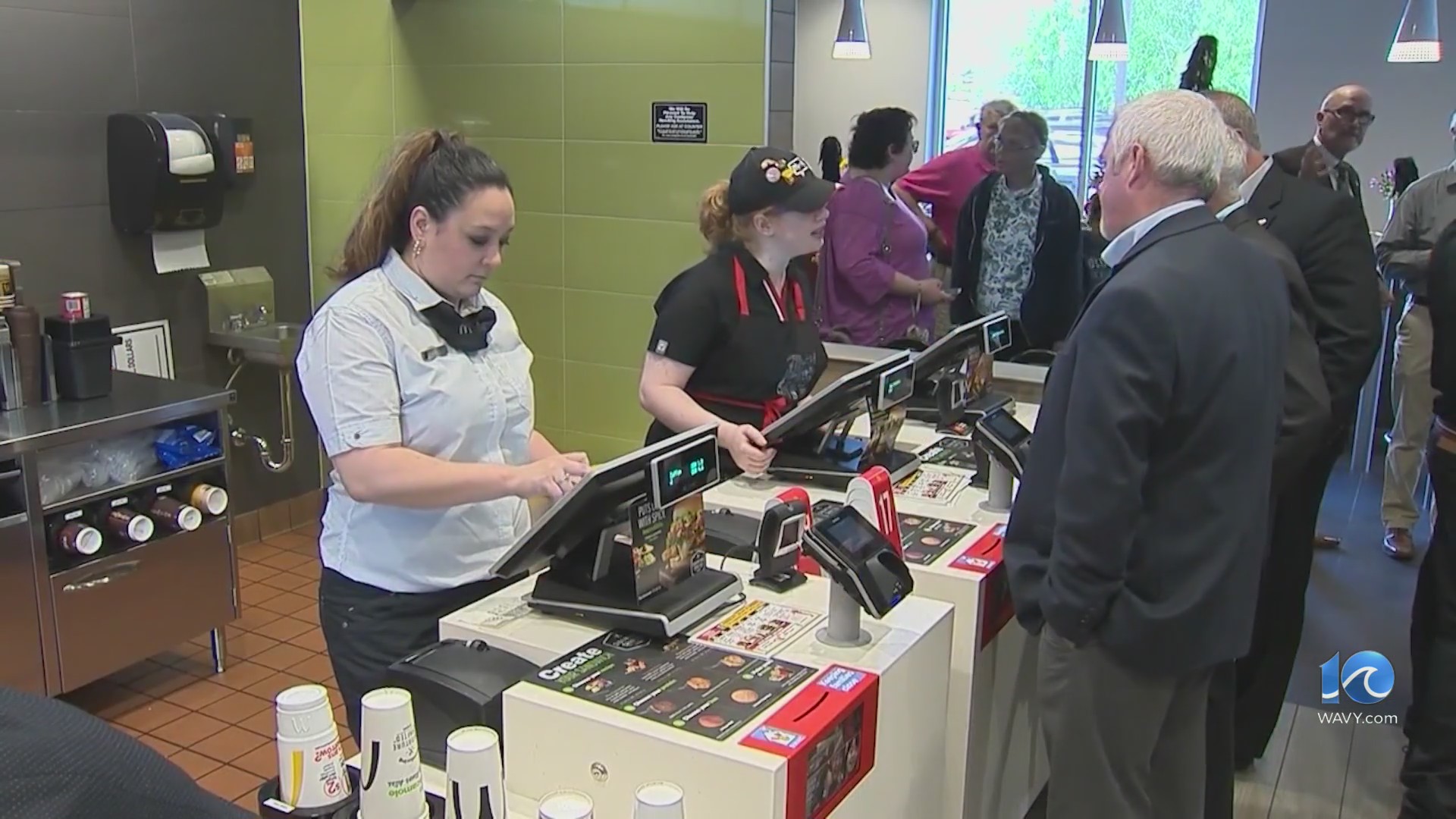 Va. minimum wage to increase to $15 per hour by 2028