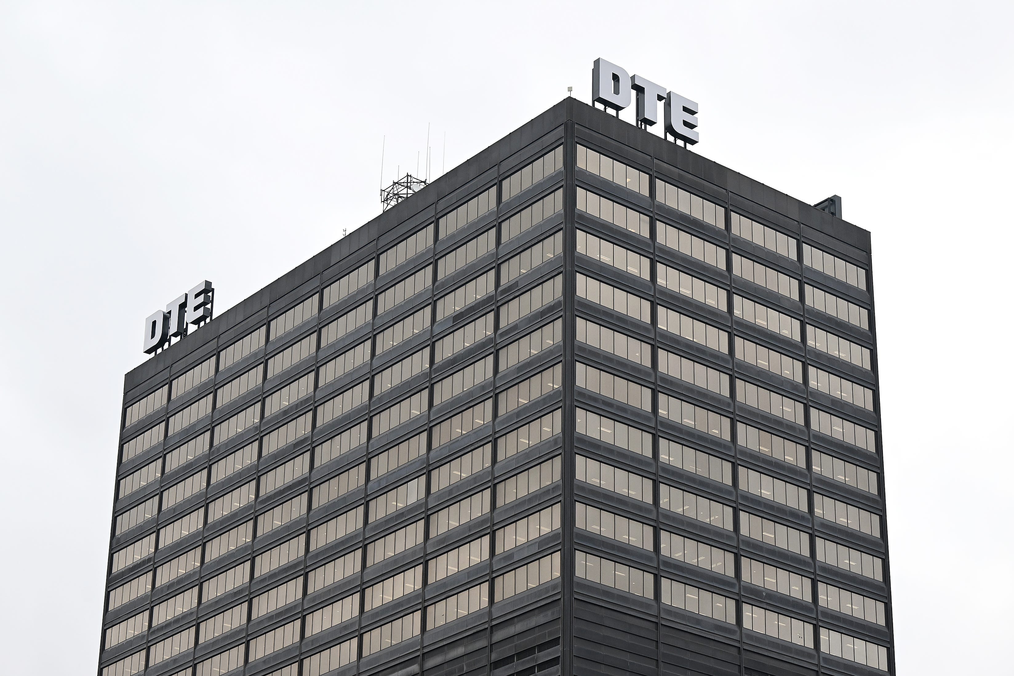 DTE beats fourth-quarter profit estimates on data center power demand