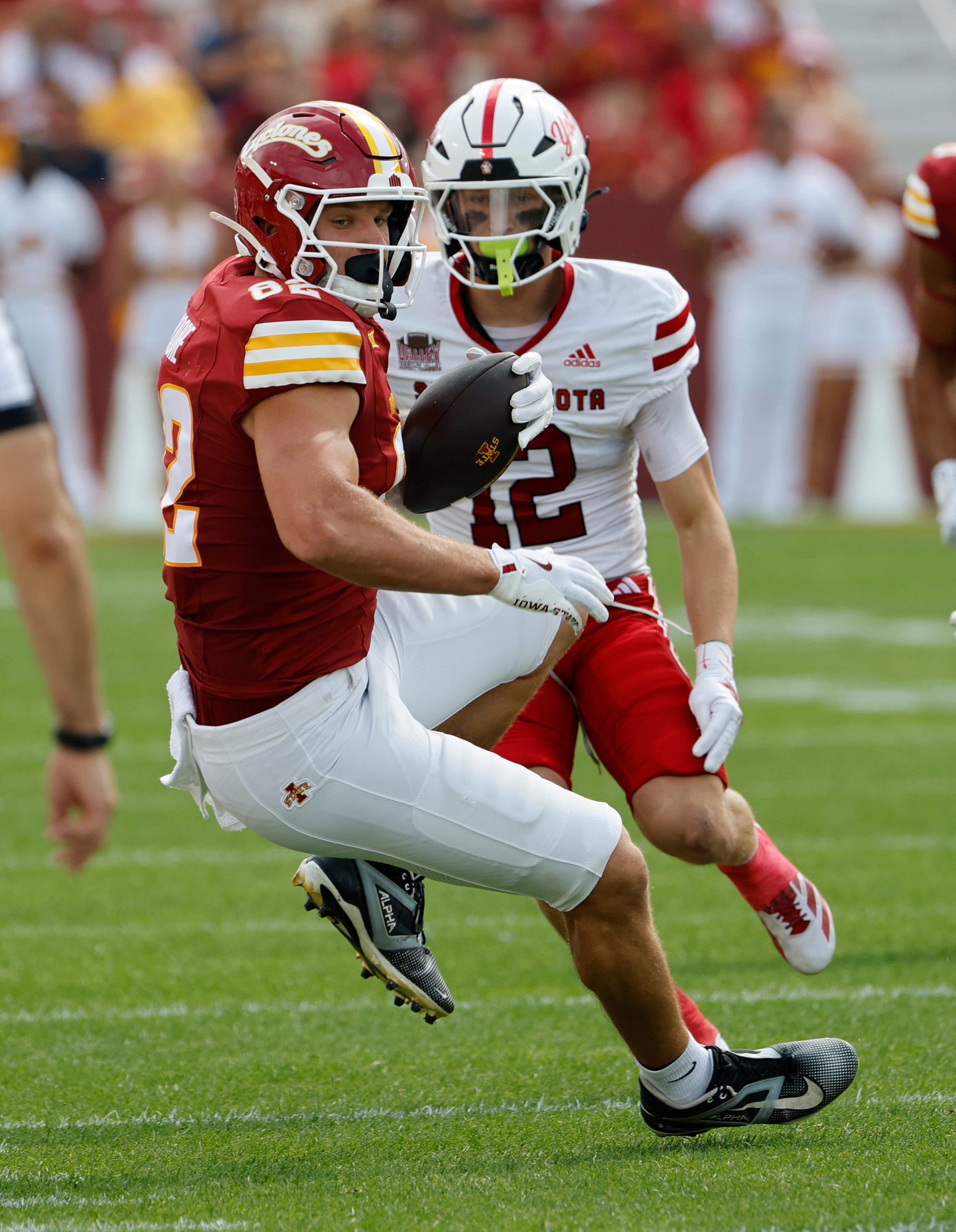 South Dakota standout transfers to Rutgers football, reunites with new DC