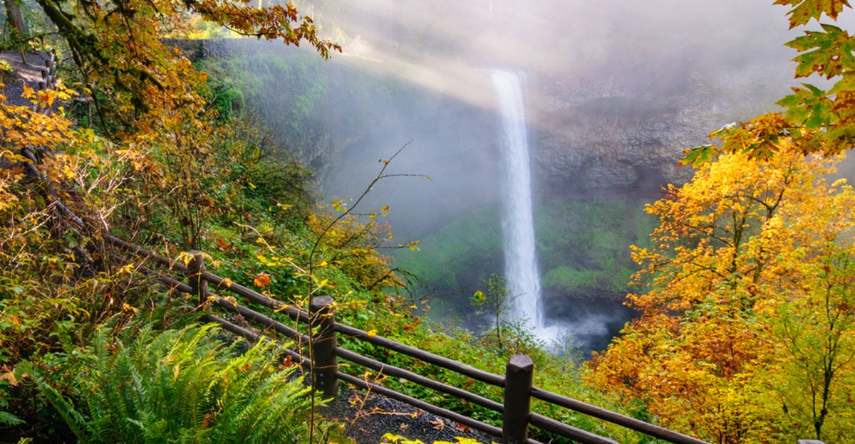 17 waterfall viewpoints where the walk stays under a mile