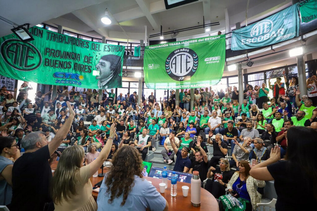 Paro nacional: el Gobierno descontará el día a estatales que se adhieran