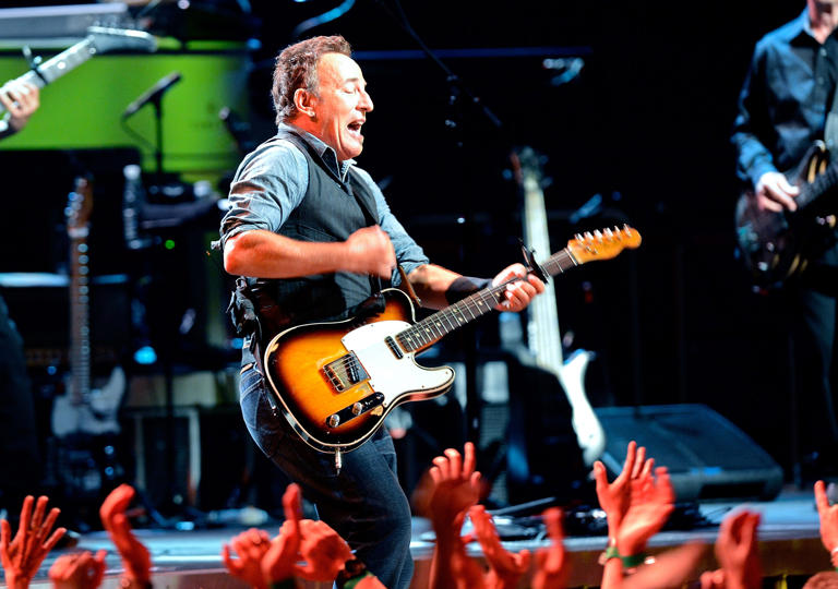 Bruce Springsteen Land of Hope and Dreams American tour dates