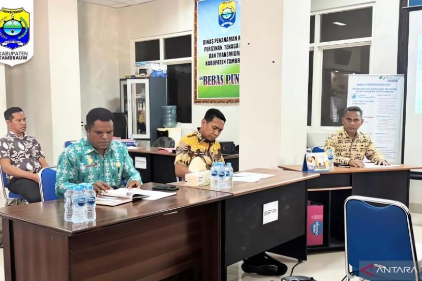 Ilustrasi pekerja yang terdaftar BPJS Ketenagakerjaan