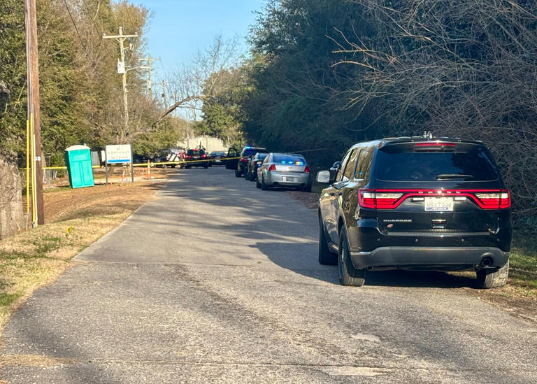 Police investigate North Charleston afternoon shooting, 1 injured
