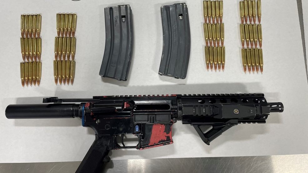 Traffic stop in Corcoran finds loaded AR pistol, man and teen arrested