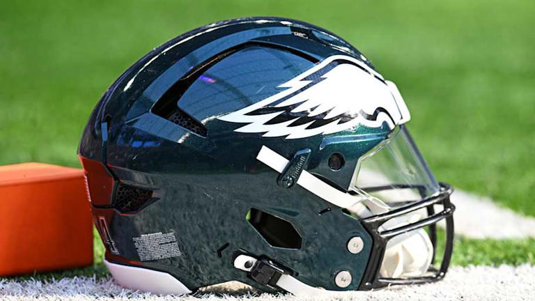 Eagles adding final pieces to coaching staff with college assistant ...