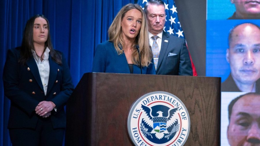 Live updates: DHS fight drags on as Democrats make new offer; Iran leader threatens to sink US boats<br>