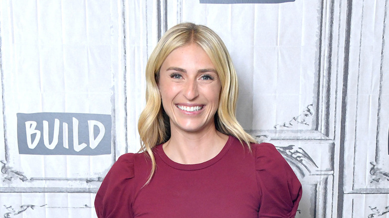 HGTV's Jasmine Roth has a closet tip that makes a room feel bigger