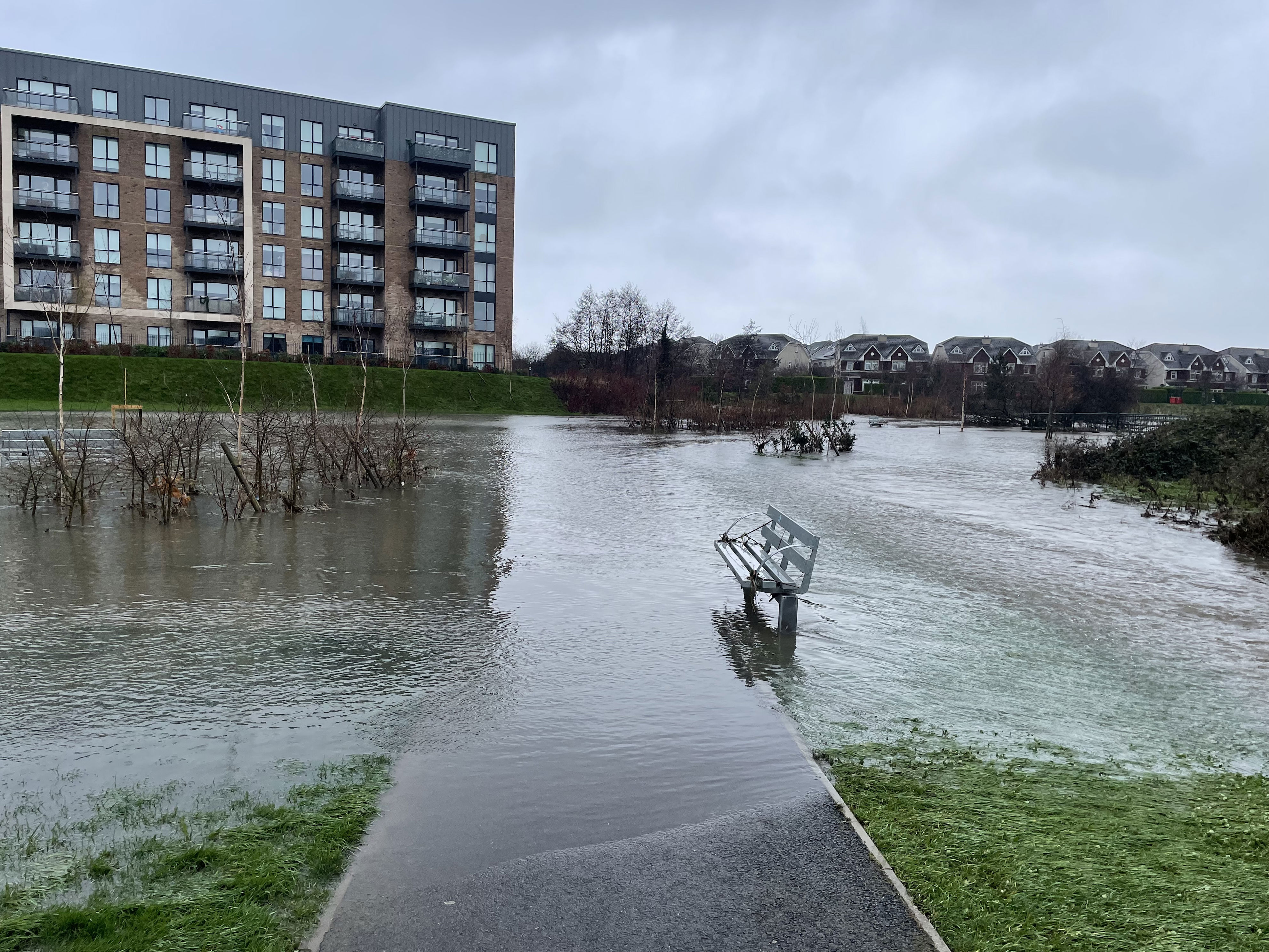 All areas at risk of flooding regardless of warnings, emergency group says
