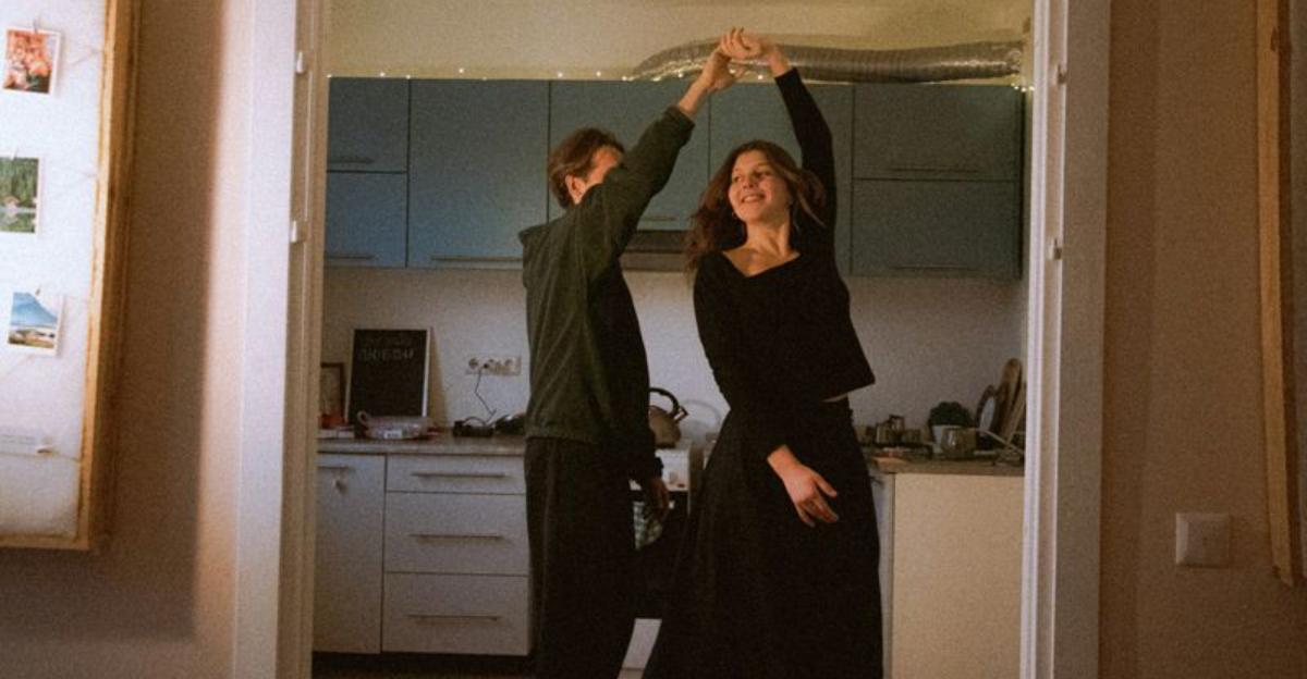 16 signs you’re genuinely in love—according to experts