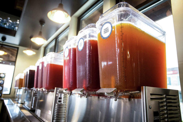 Popular southern iced tea chain brews up major South Texas expansion
