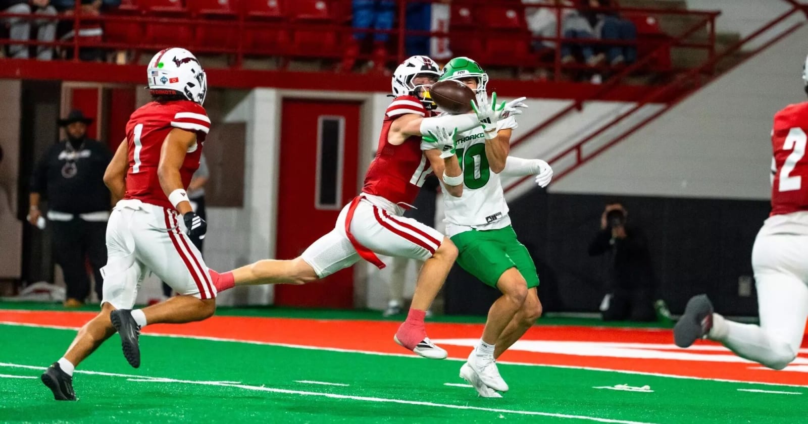 Reacting to Rutgers adding South Dakota DB transfer Mikey Munn: TKR pod