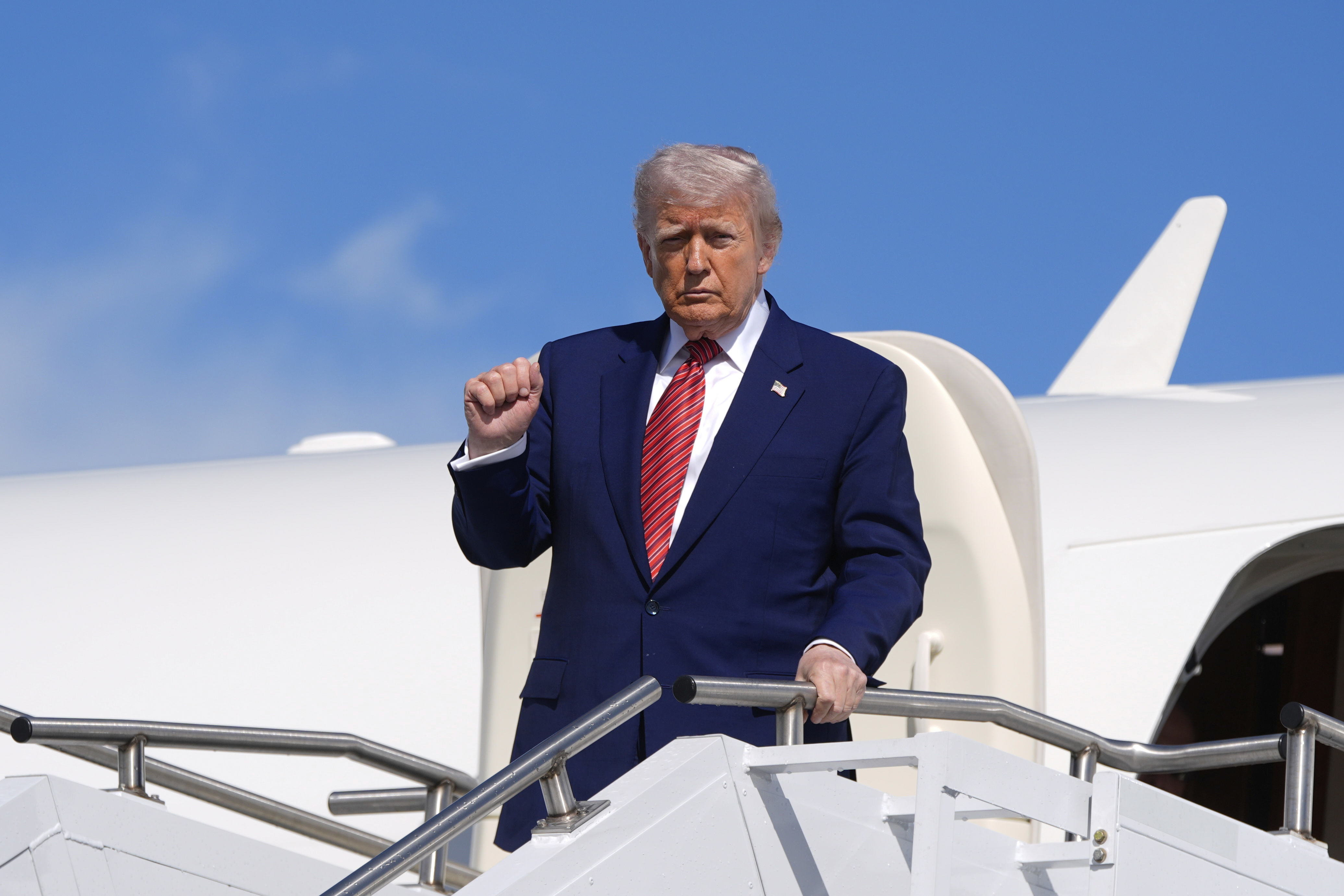Trumps presidentfly får nye farger