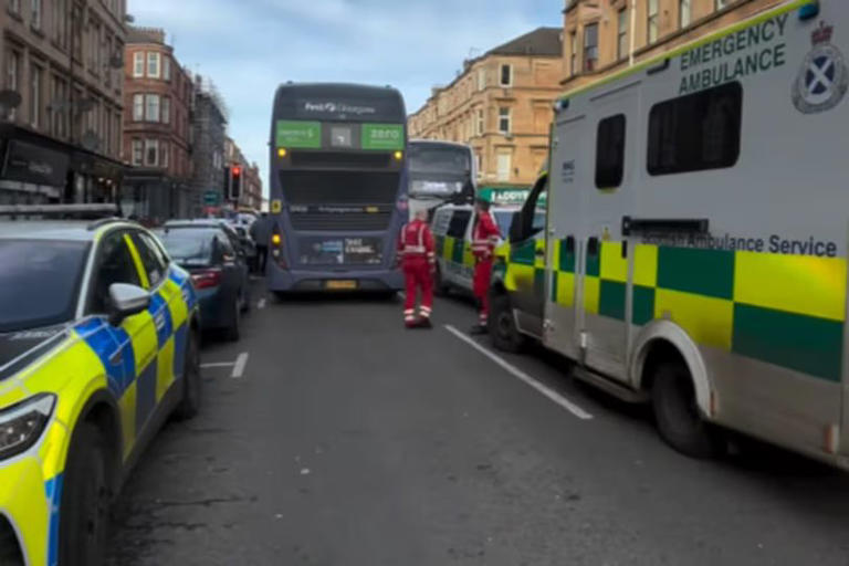 Man rushed to hospital after serious assault on busy Glasgow street