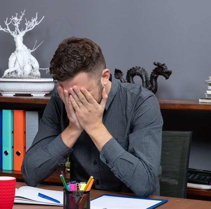 “It Is Quite Sad”: 69 People Who Have Dated Out Of Their League Share How It Turned Out