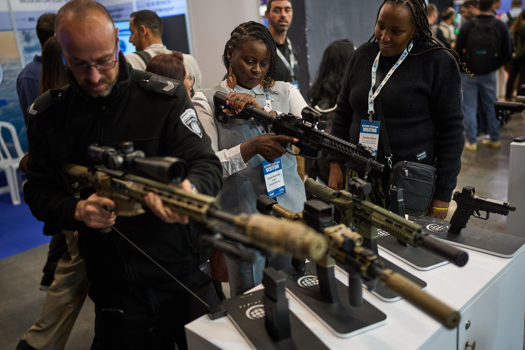 Photos of rifles, drones and missile footage at the Defense Tech Expo ...