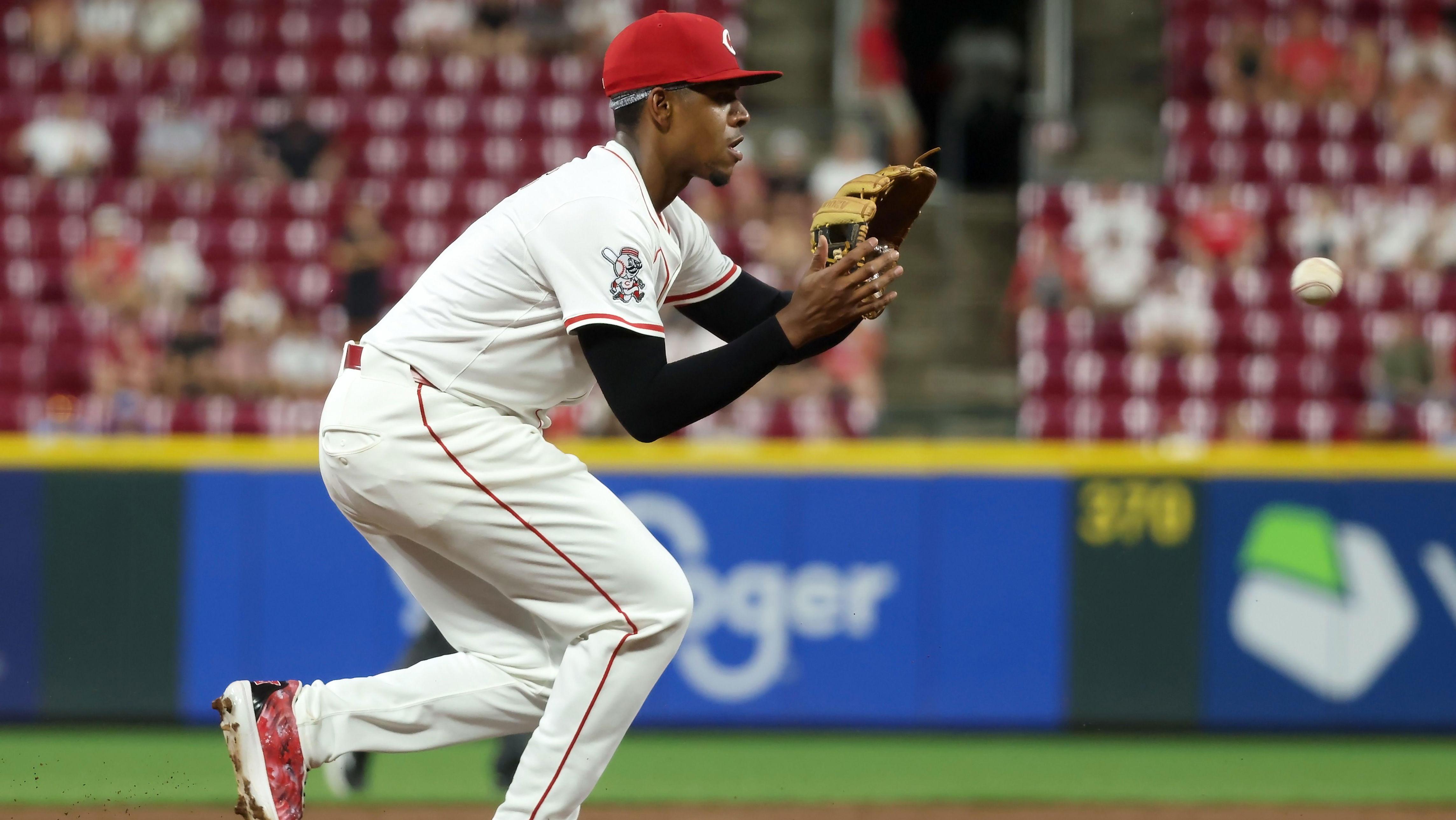 Dodgers sign veteran to add infield depth after Tommy Edman injury news<br>