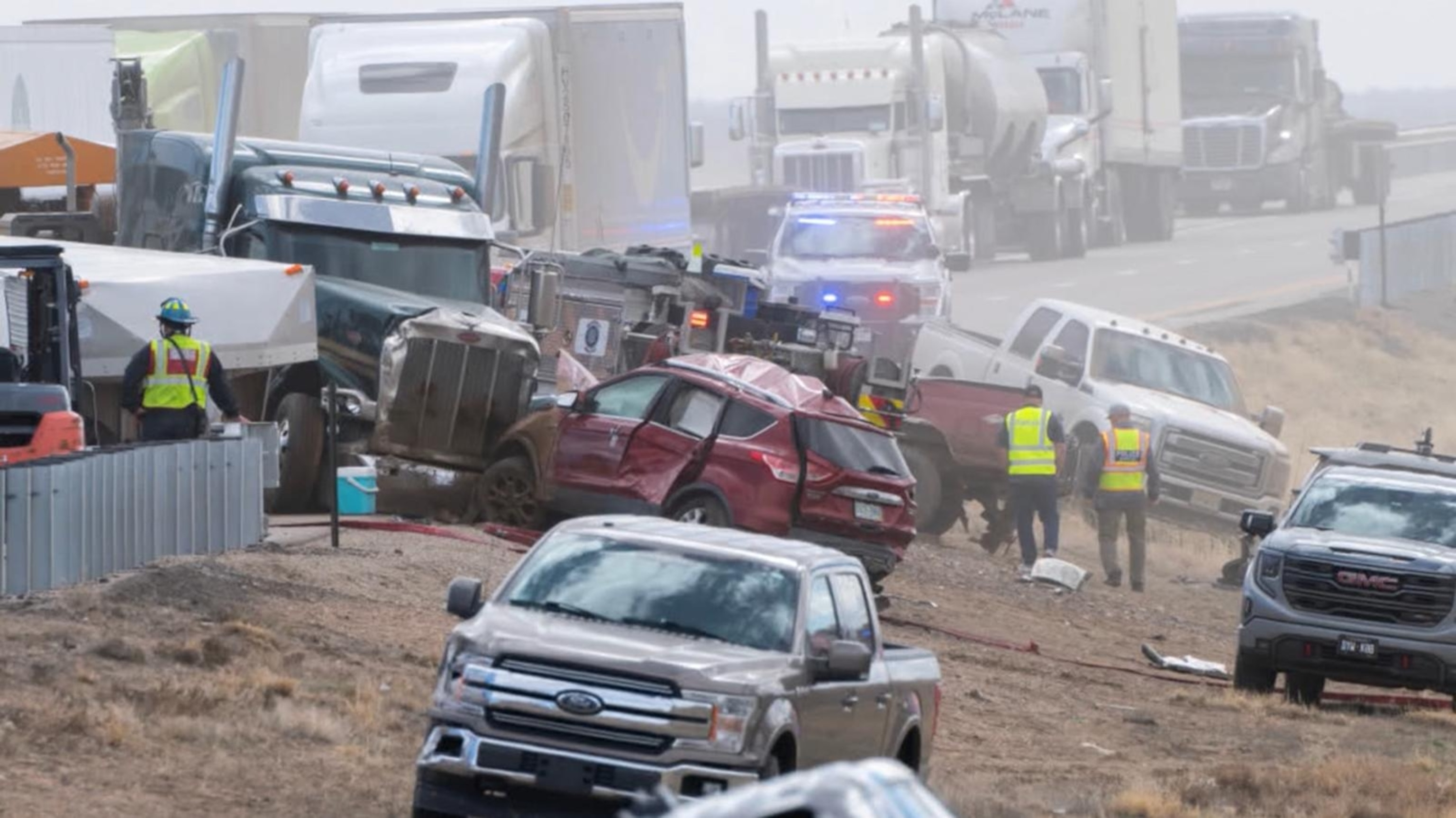 Storms trigger deadly pileup in Colorado involving over 30 vehicles ...
