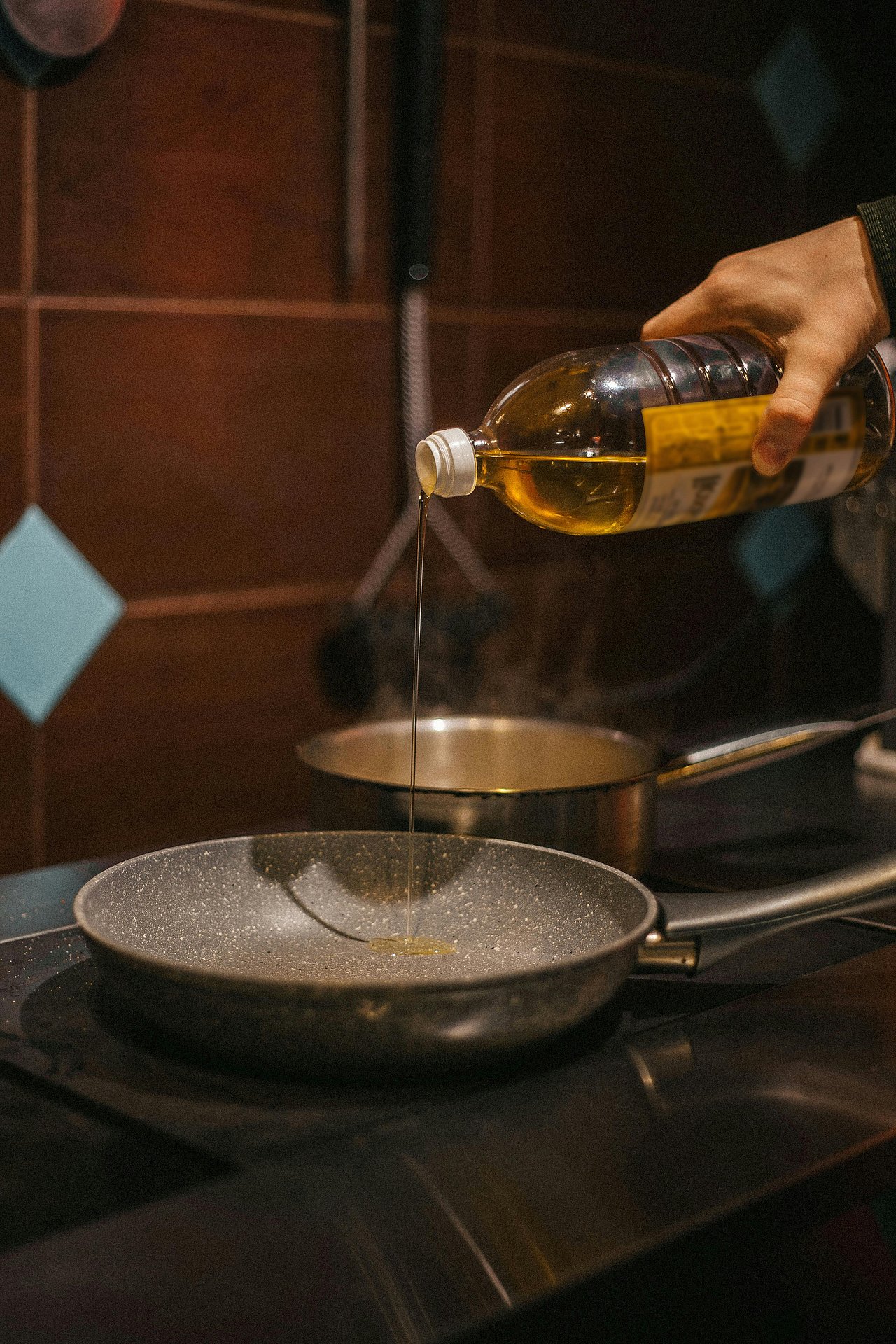 Choosing the right cooking oil at home