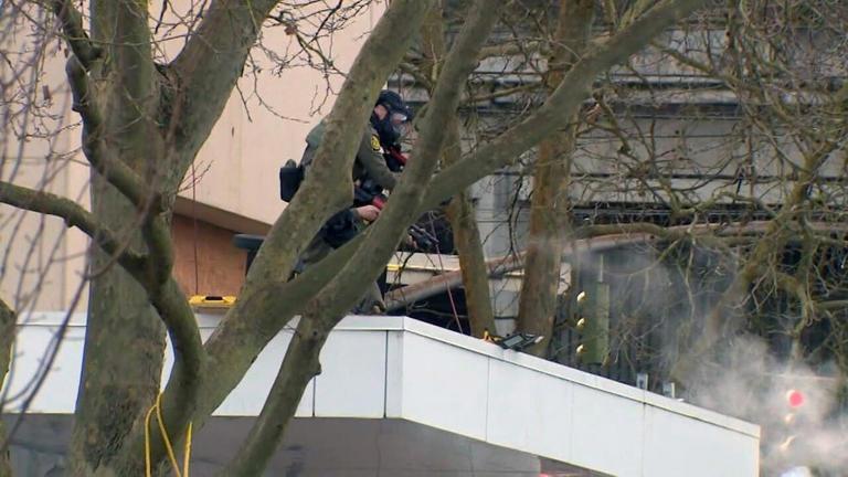 Judge extends order restricting use of tear gas at Portland ICE facility